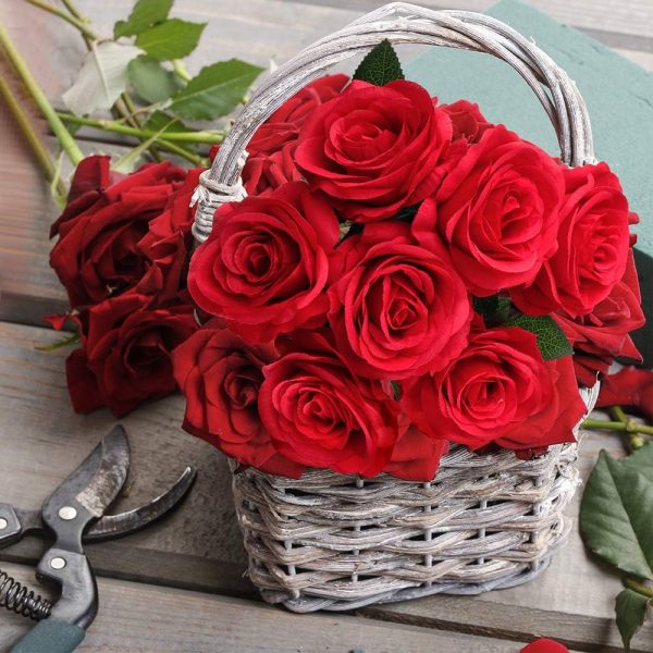 Telmo Red Roses Artificial Silk Flowers, Fake Roses with Long Stems Realistic Faux Rose Bouquets - Image 6